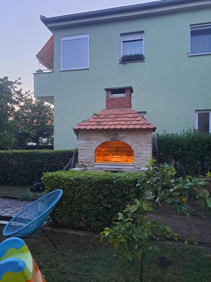 Apartment Luna 扎达尔 外观 照片